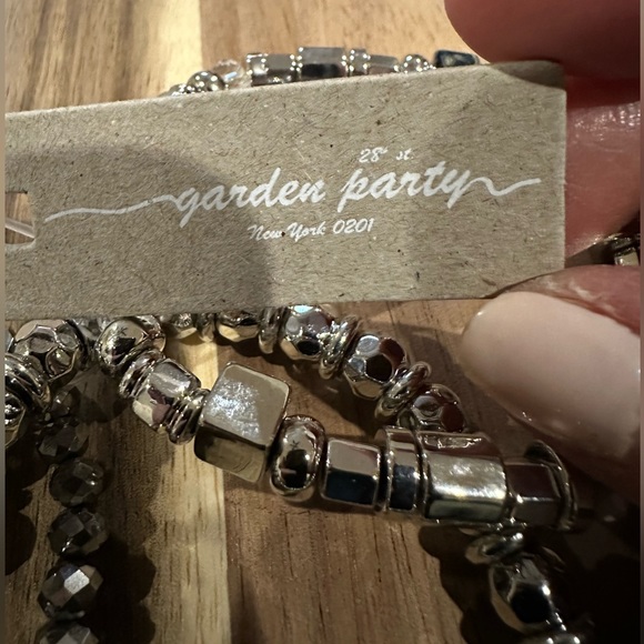 NWT Garden Party Set of Four Stretch Bracelet Stack in Silver and Gray Tone. - Picture 7 of 8